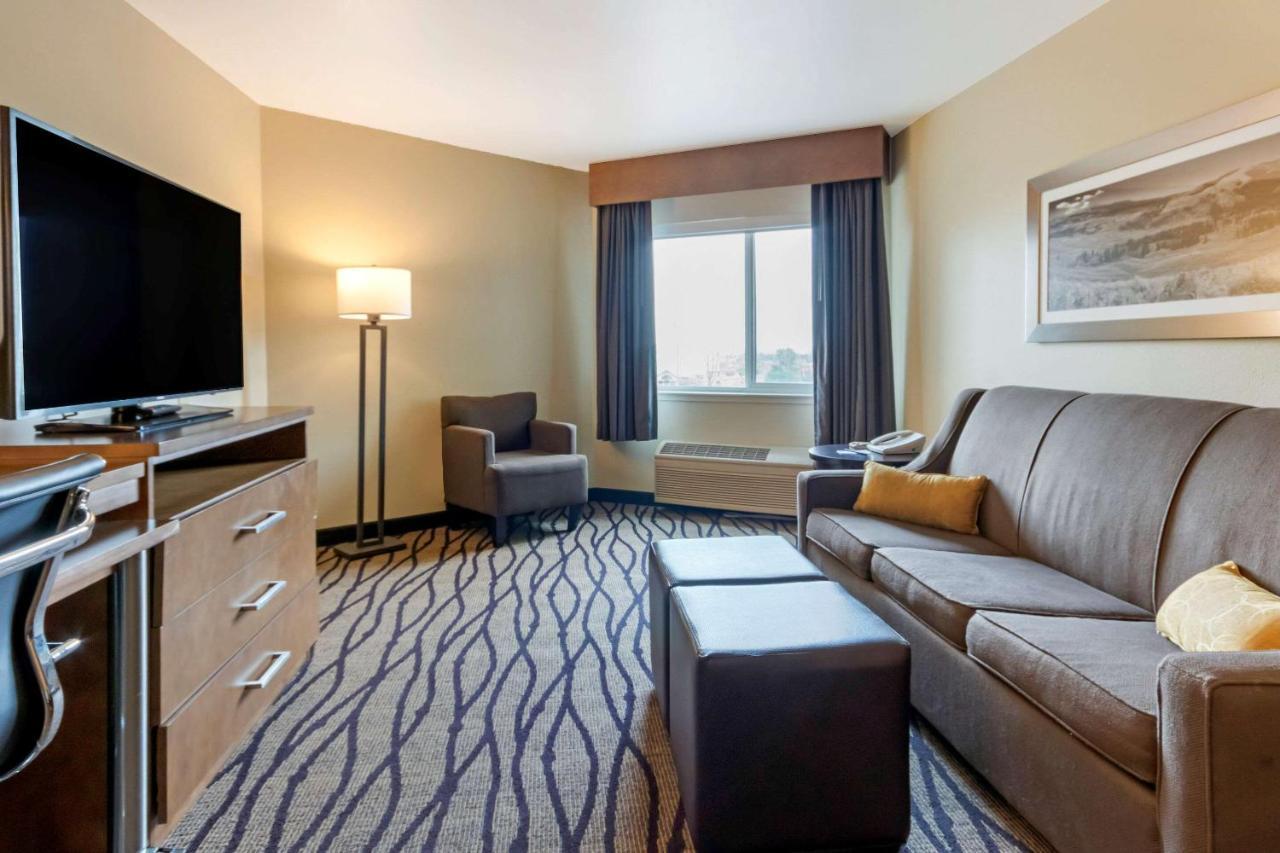 Comfort Inn & Suites Market - Airport Great Falls Extérieur photo