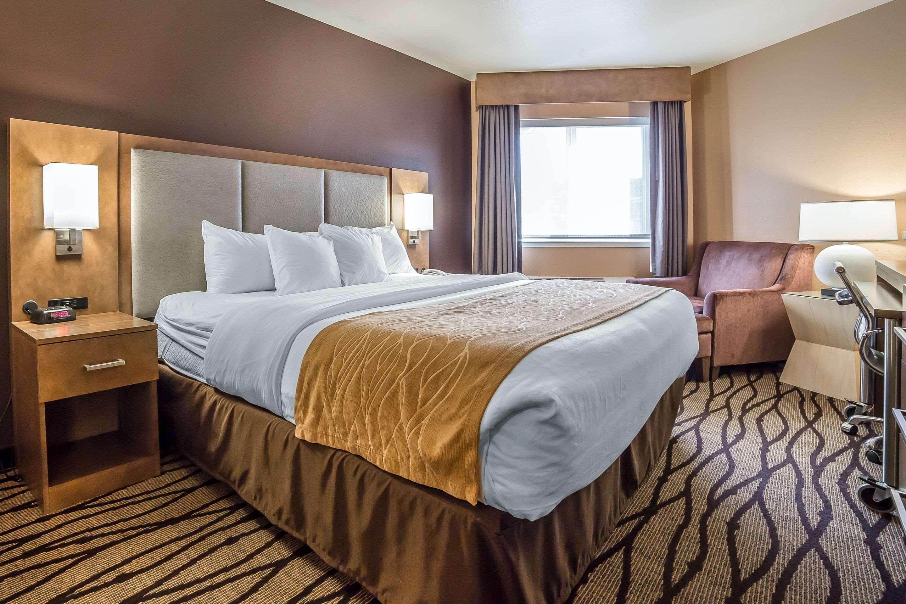 Comfort Inn & Suites Market - Airport Great Falls Extérieur photo