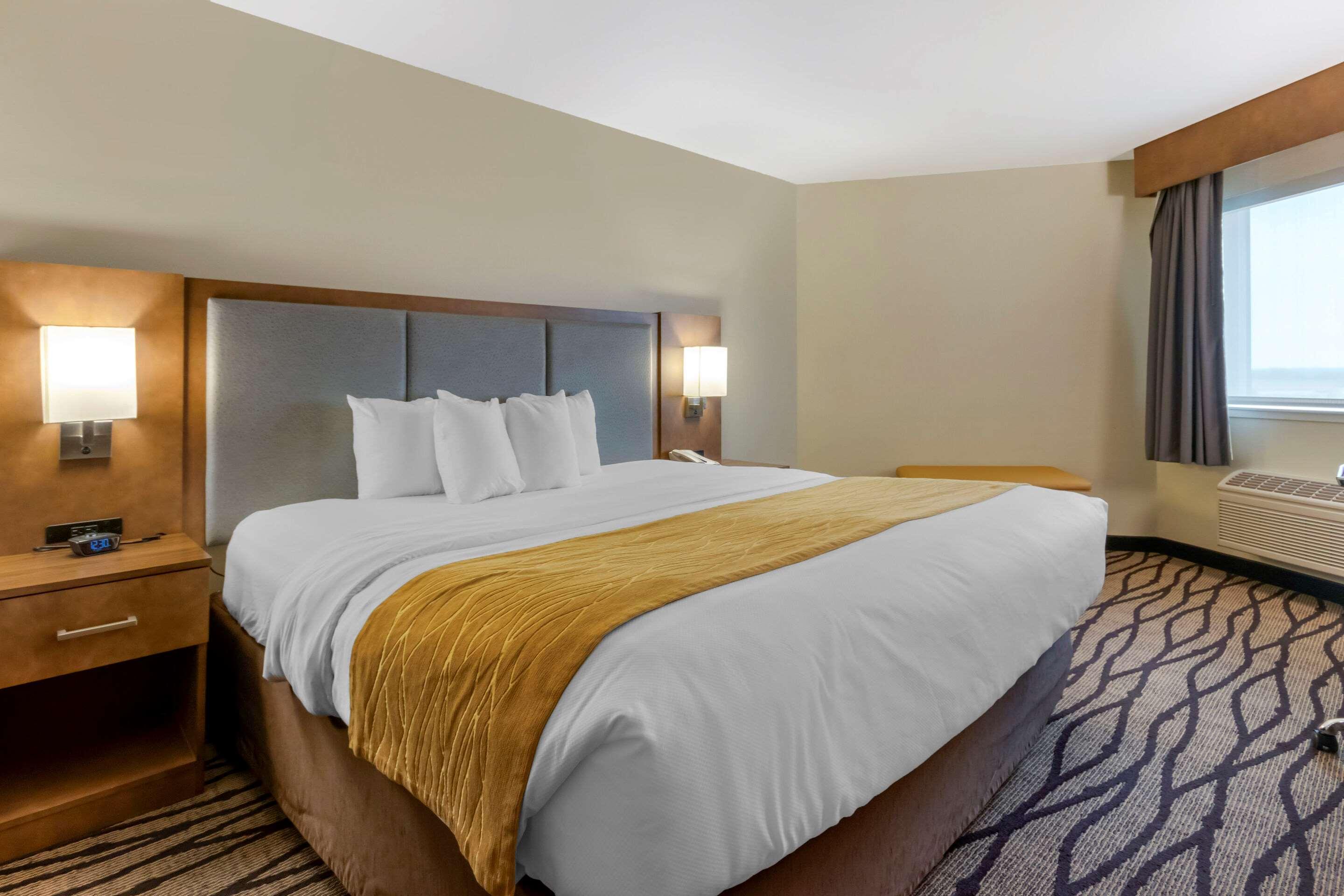 Comfort Inn & Suites Market - Airport Great Falls Extérieur photo