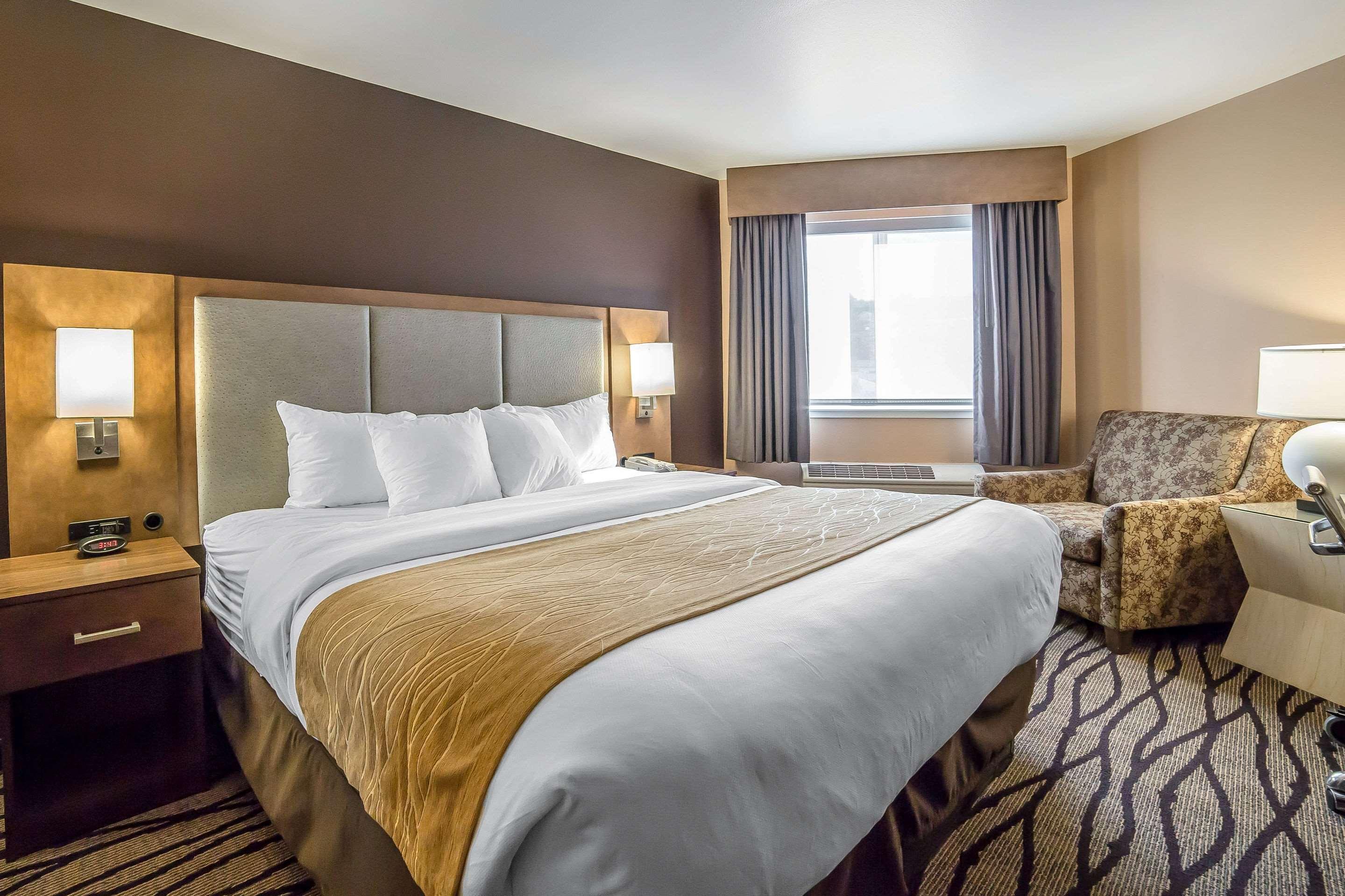 Comfort Inn & Suites Market - Airport Great Falls Extérieur photo